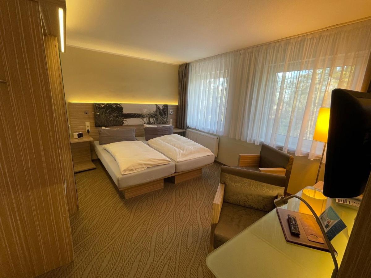 Hotel Am Untersee Bantikow Exterior foto