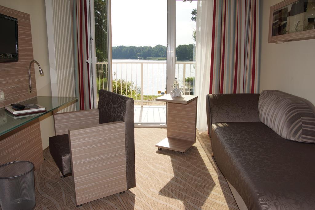 Hotel Am Untersee Bantikow Exterior foto